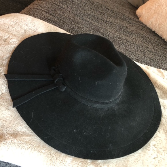 Kate Landry Wool Hat - Picture 2 of 4